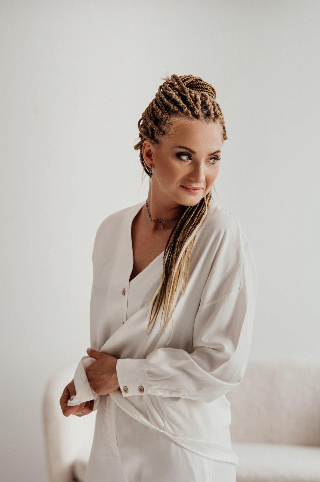 Aleksandra Ćwiertnia, terapeutka ciała